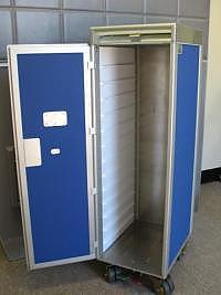 halfcartndooropen_1190.jpg
